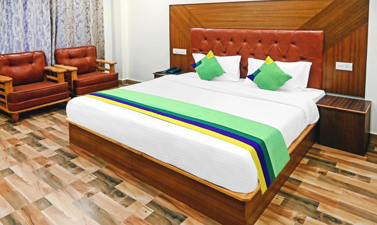 Treebo Dev With Valley View, Mall Road Manali  Bagian luar foto