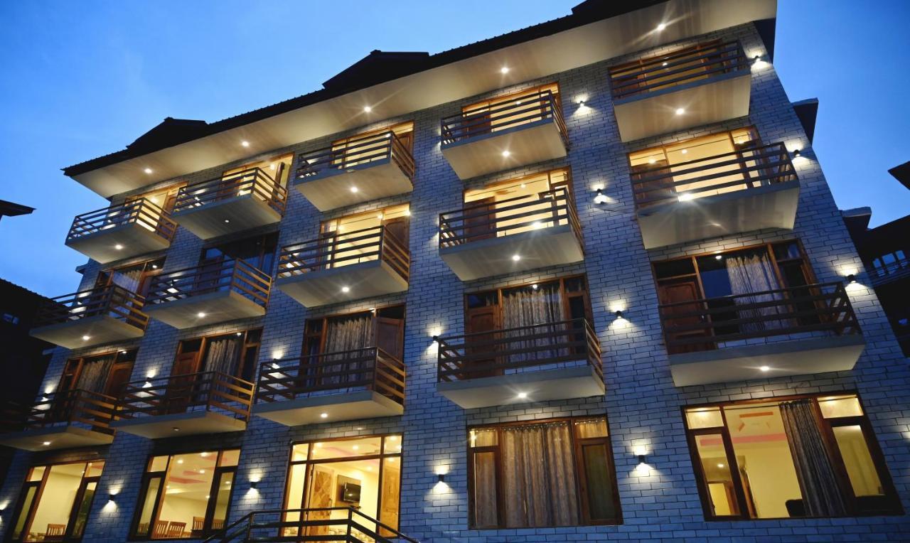 Treebo Dev With Valley View, Mall Road Manali  Bagian luar foto