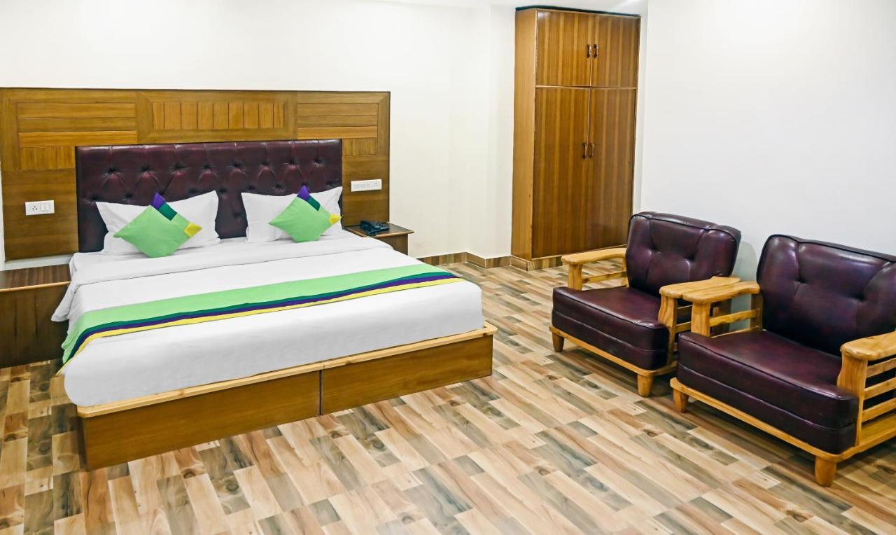 Treebo Dev With Valley View, Mall Road Manali  Bagian luar foto