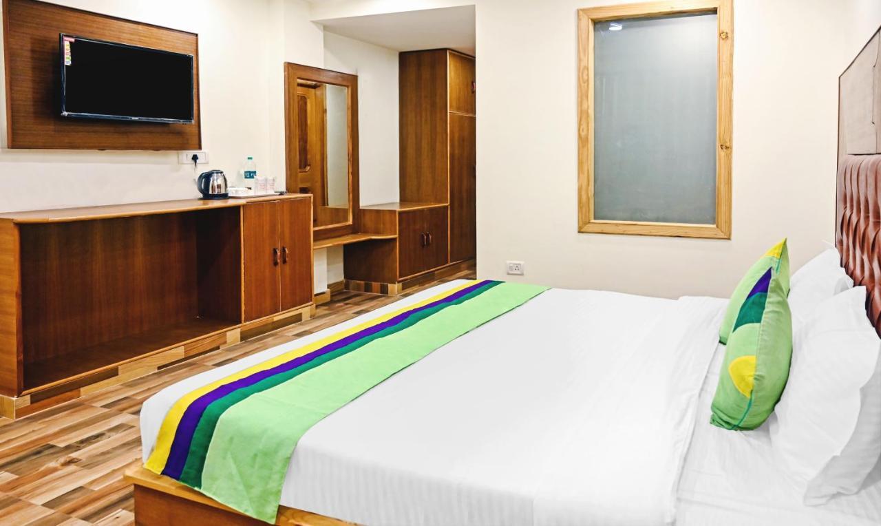 Treebo Dev With Valley View, Mall Road Manali  Bagian luar foto