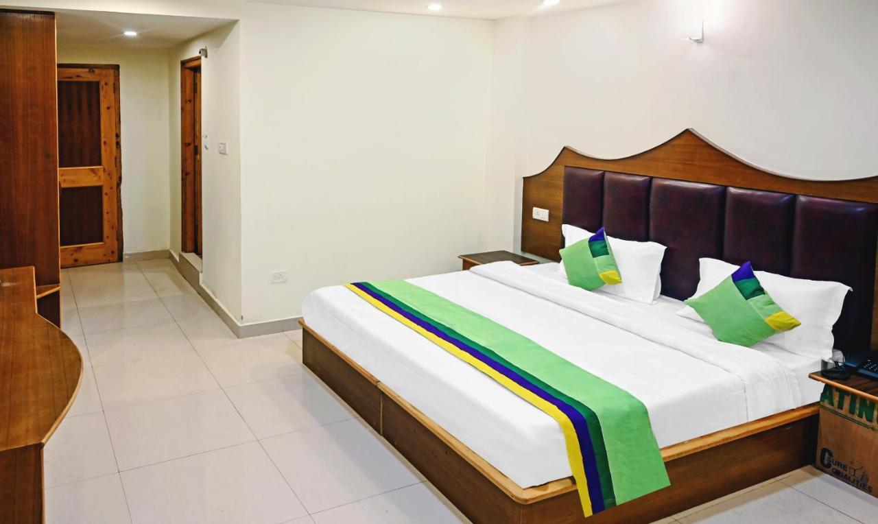 Treebo Dev With Valley View, Mall Road Manali  Bagian luar foto