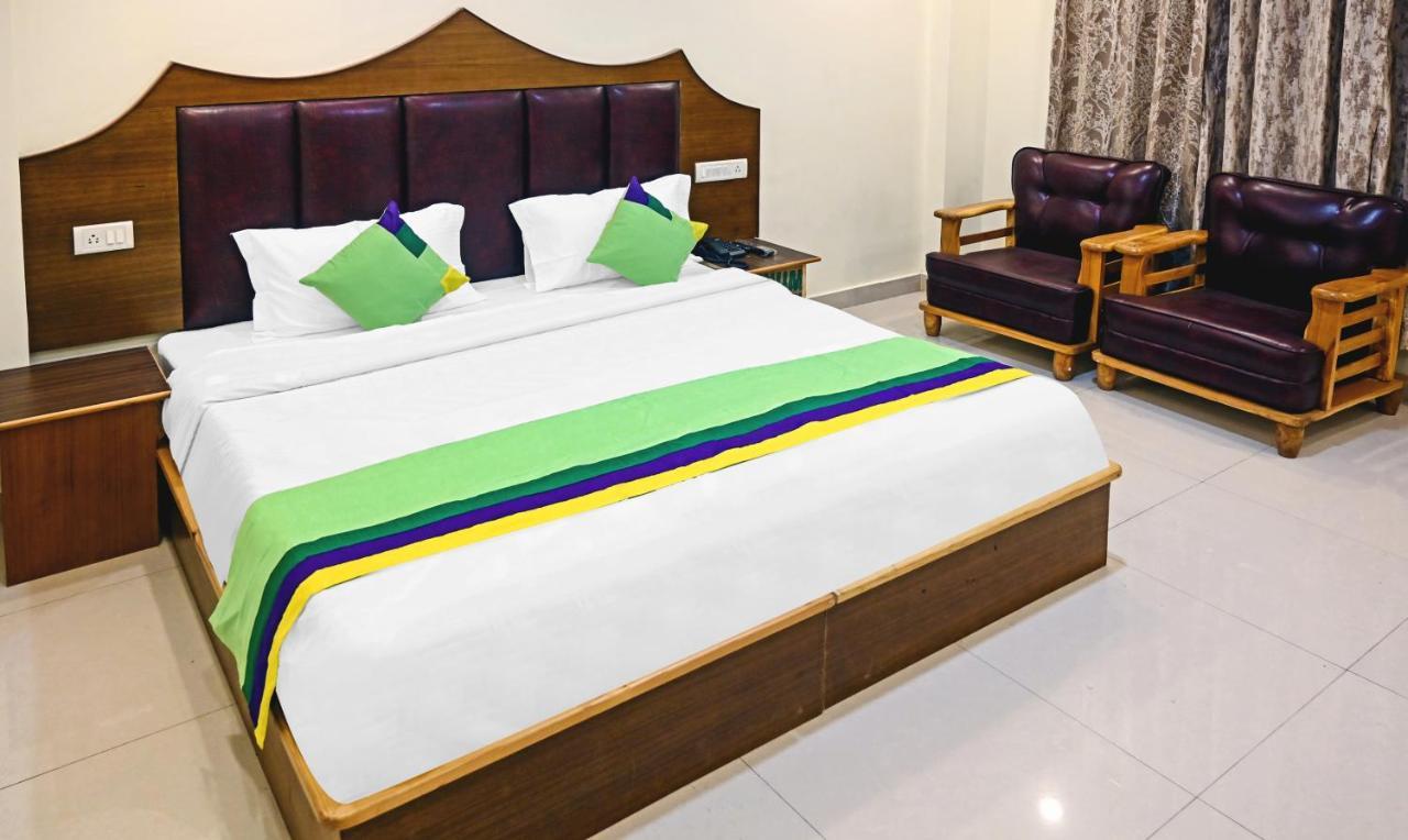 Treebo Dev With Valley View, Mall Road Manali  Bagian luar foto